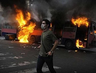 Ιράν: Διαδηλωτές κατάφεραν να απωθήσουν τις δυνάμεις των «Φρουρών της Επανάστασης»